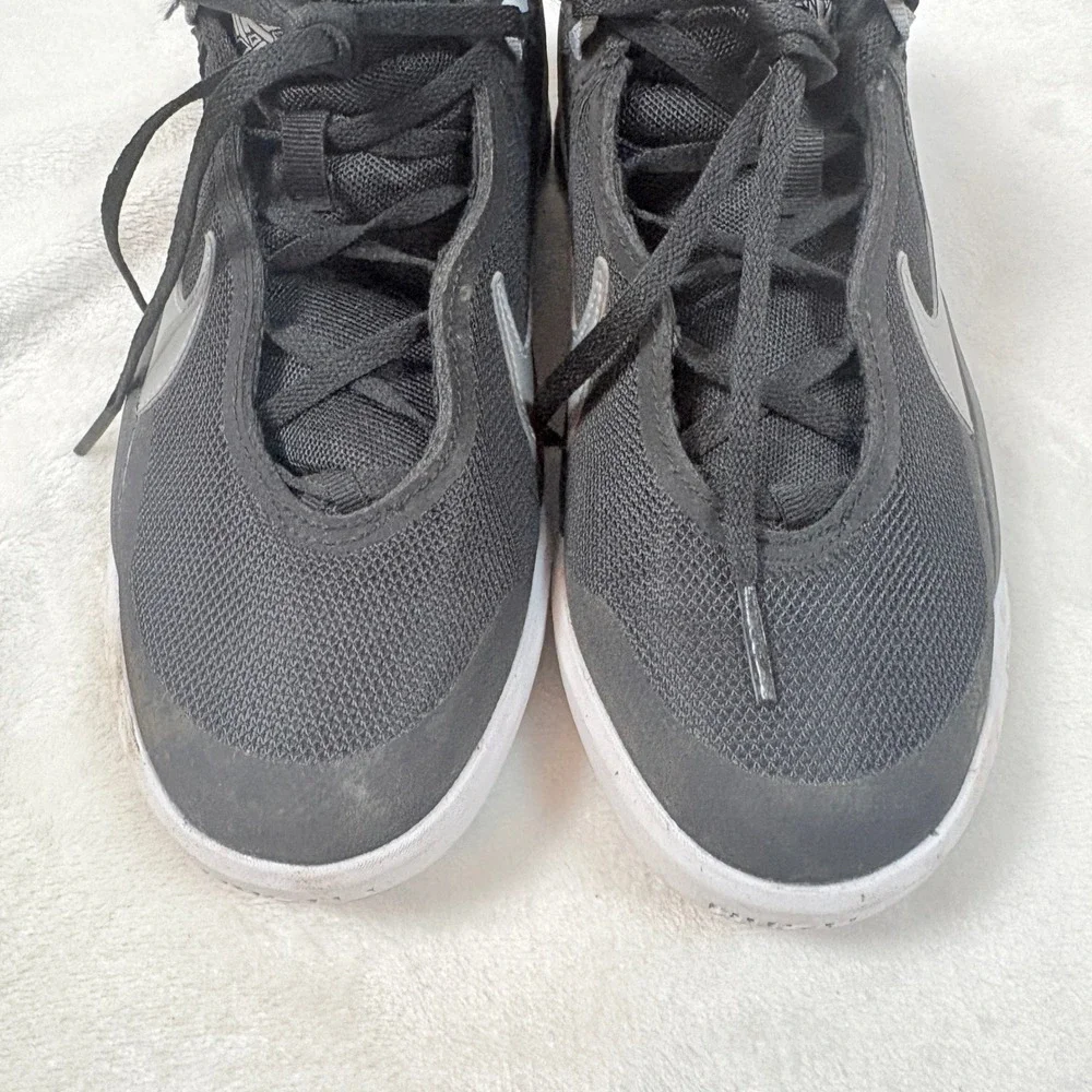 Nike Team Hustle DX SU21‎ Kids 3.5Y Black Silver Good Basketball Sneakers CW6735
